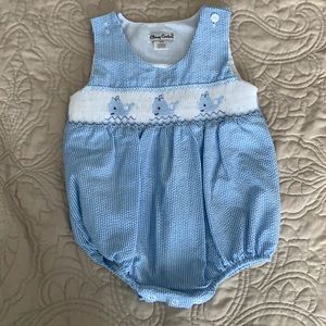 Whale smocked bubble